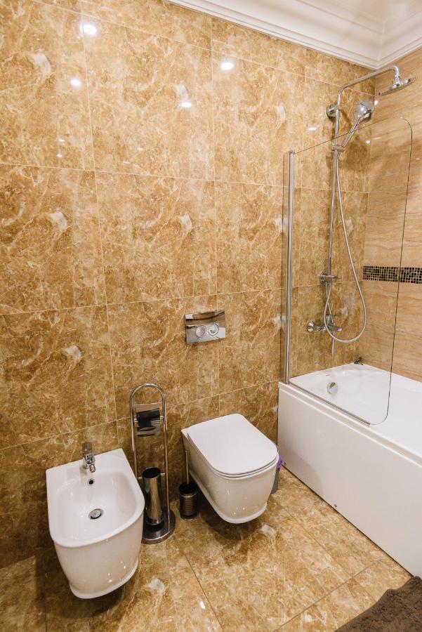 Apartamento Luxury For Business & Pleasure Royal 2 Kiev Exterior foto