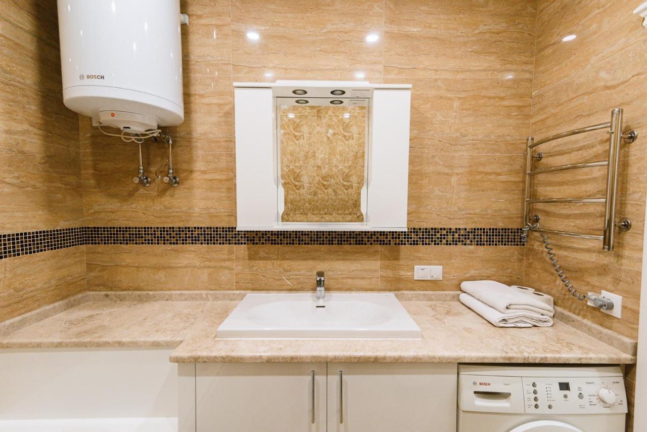 Apartamento Luxury For Business & Pleasure Royal 2 Kiev Exterior foto