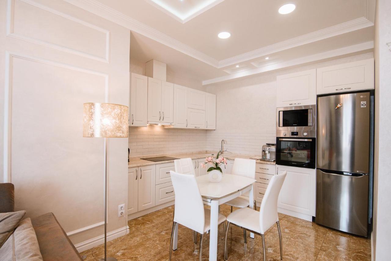 Apartamento Luxury For Business & Pleasure Royal 2 Kiev Exterior foto